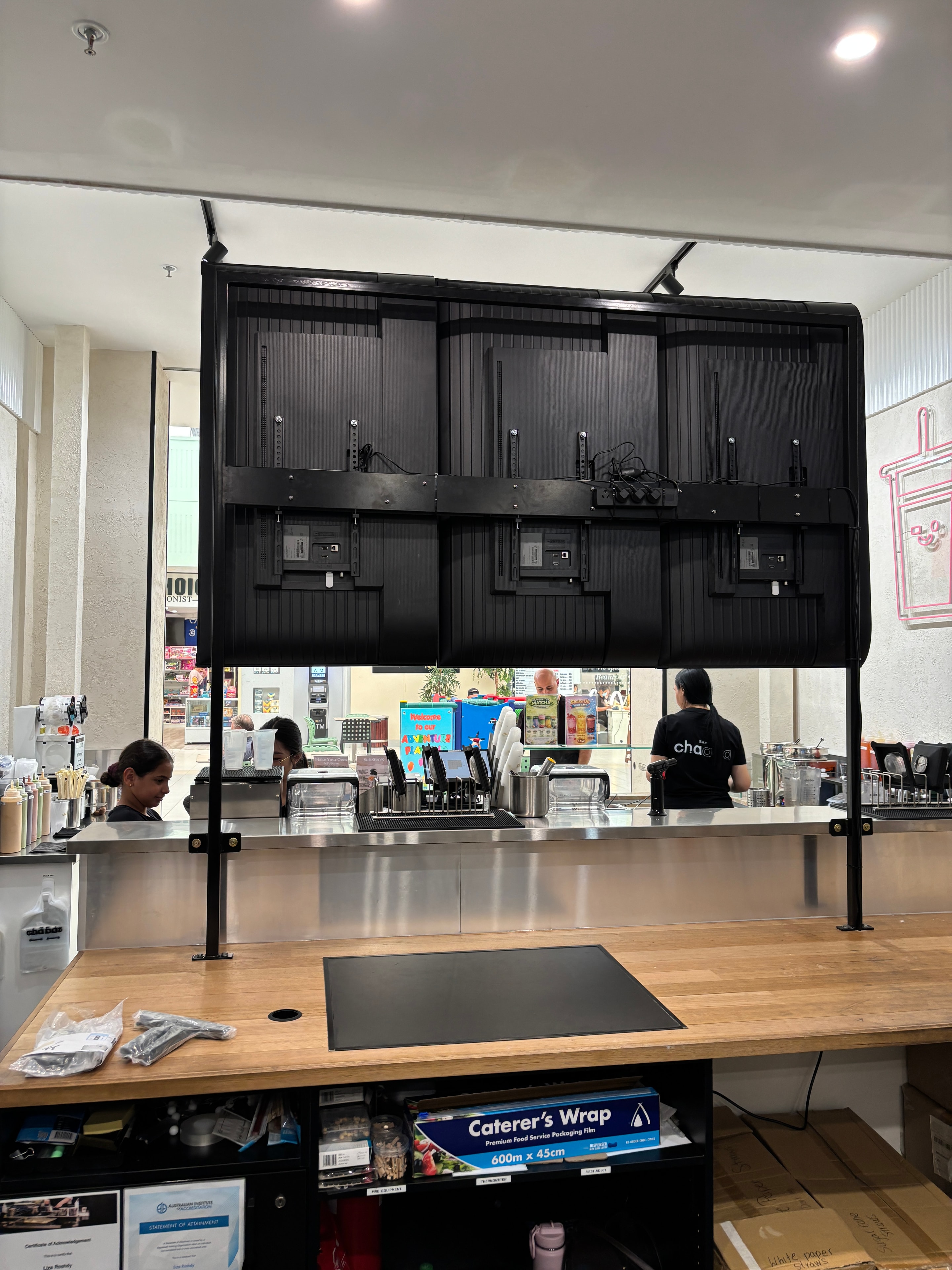 Custom double frame – Cha Time multi-screen installation