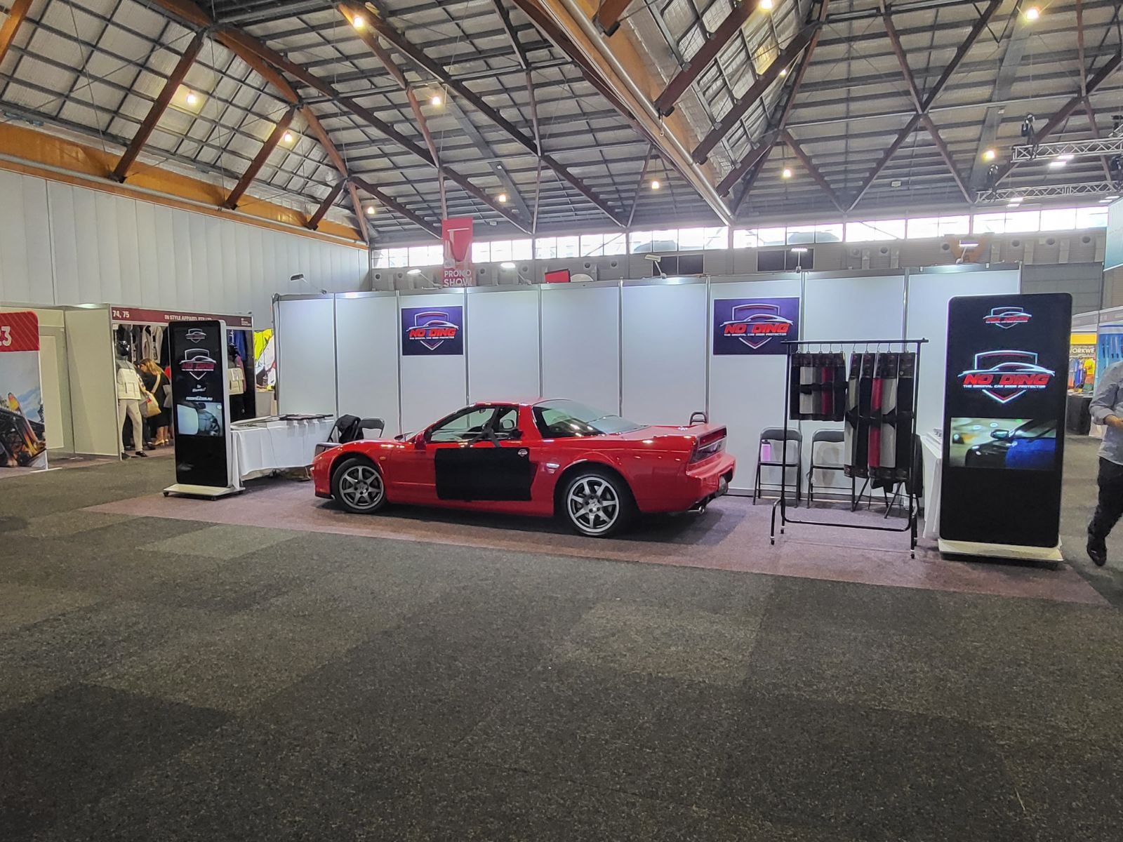Portable kiosk – No Ding expo trade show display